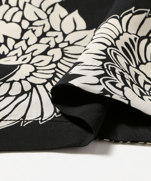 SUN SURF / RAYON HAWAIIAN SHIRT “ORIENTAL BORDER”