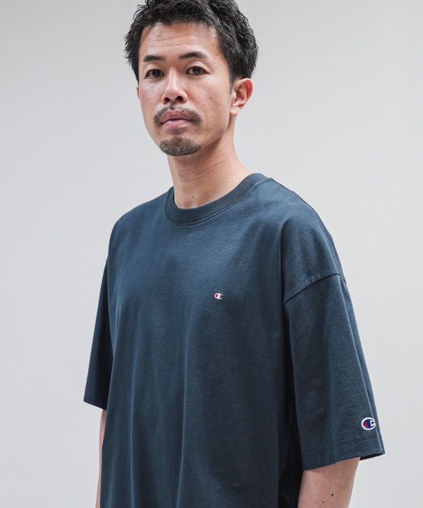 BEAMS（ビームス）Champion × BEAMS / 別注 ニューフェイクイン T ...