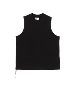 SLEEVELESS T-SHIRT