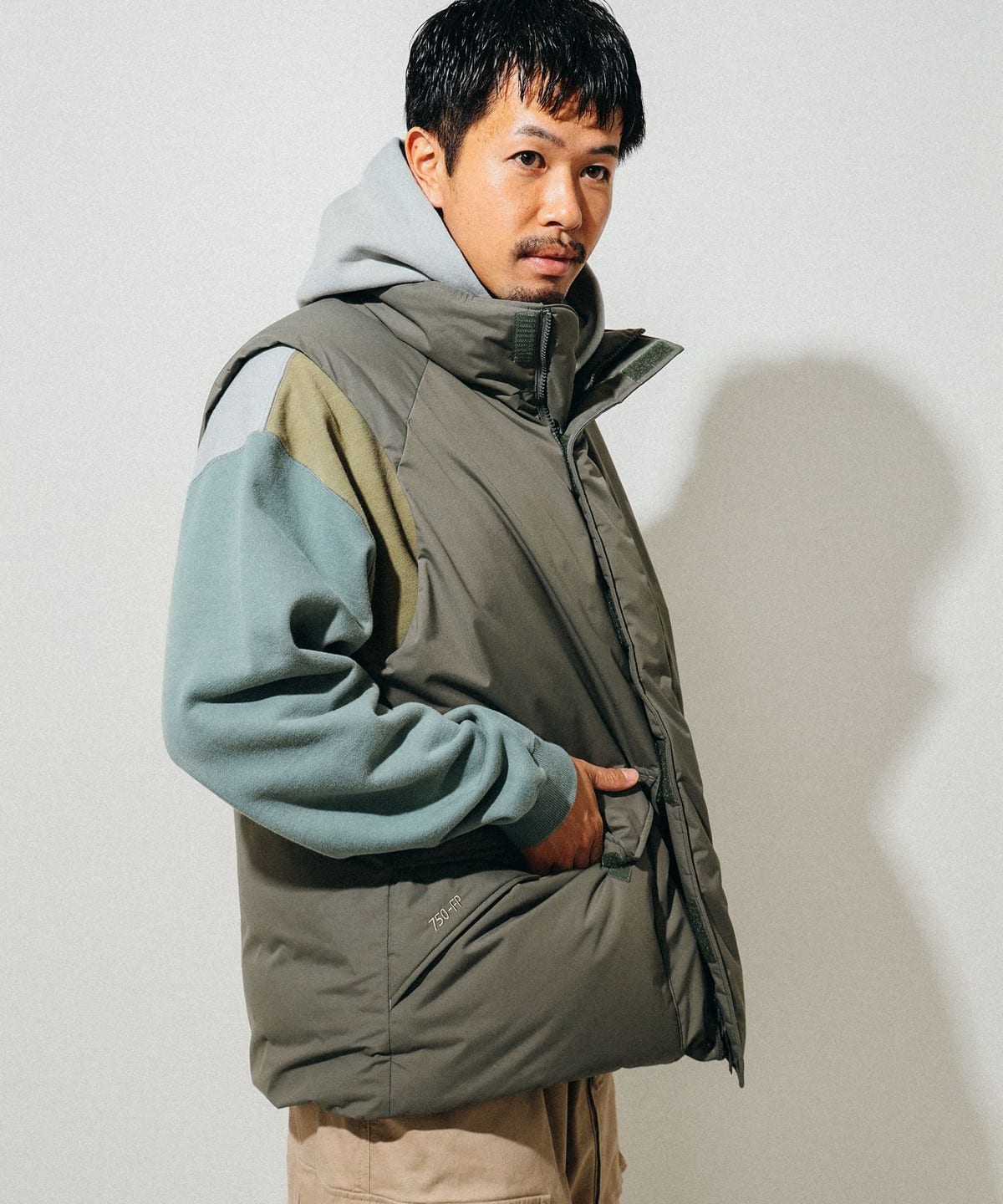 BEAMS [别住BEAMS Marmot / Mammoth Down Vest（束腰羽绒背心）邮购 | BEAMS