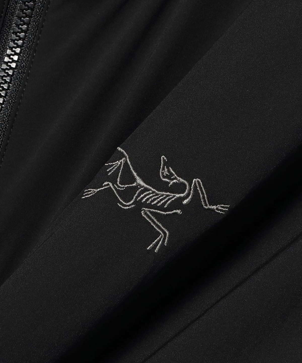 BEAMS（ビームス）ARC'TERYX / Atom Vest（ブルゾン ダウン