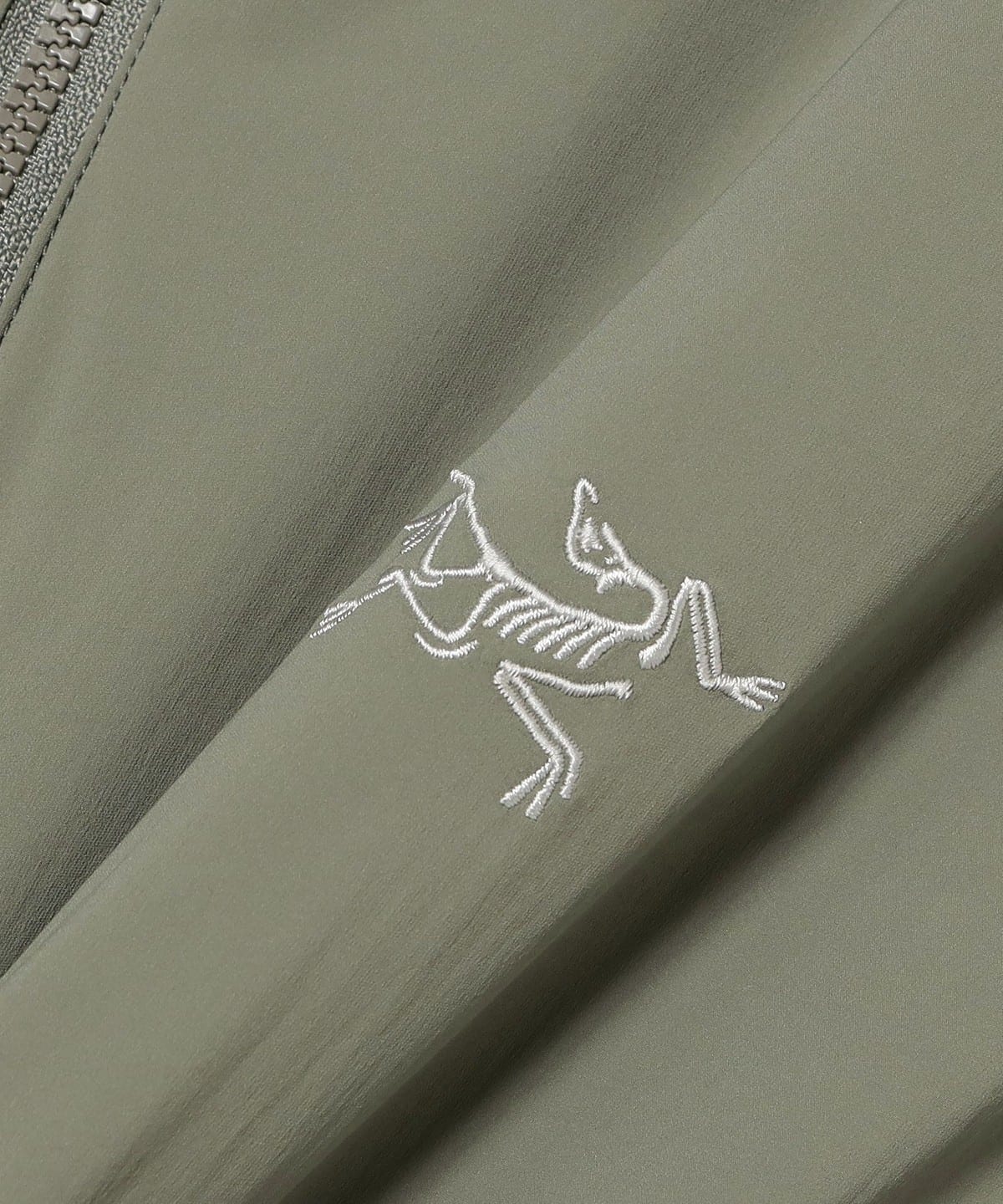 BEAMS（ビームス）ARC'TERYX / Atom Vest（ブルゾン ダウン