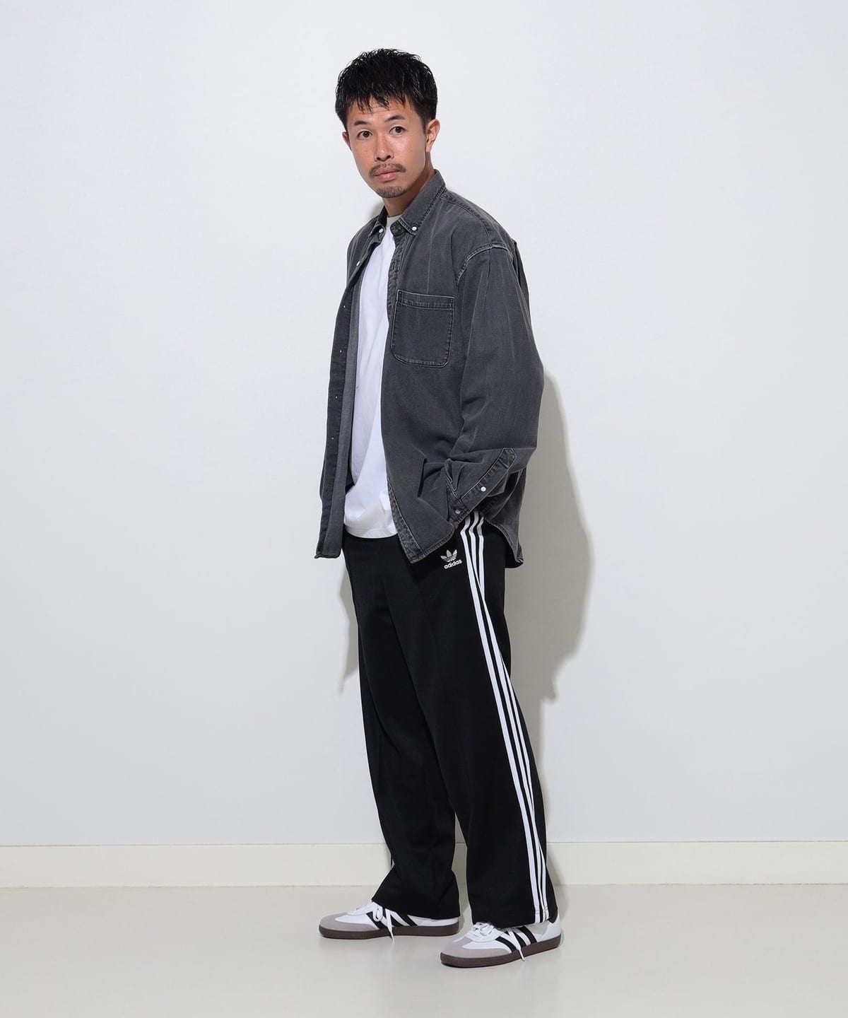 BEAMS JAPAN BEAMS JAPAN Aged Denim Shirt (Shirts, Blouses