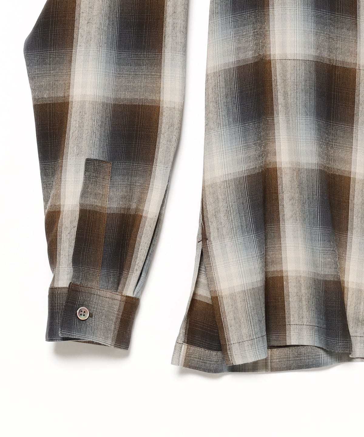 BEAMS（ビームス）SASQUATCHFABRIX. / ASYMMETRY COLLAR SHIRT（シャツ