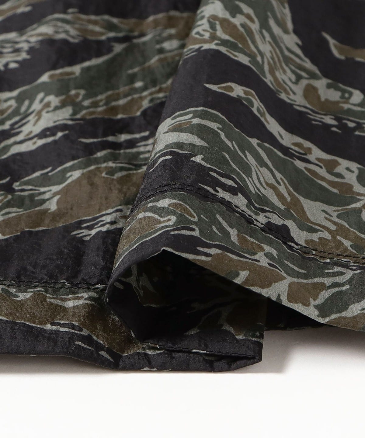 BEAMS（ビームス）【別注】TEATORA / CARTRIDGE SHIRT HOVERLAYER