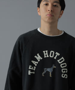 ▲BEAMS JAPAN / フロッキープリント クルーネックスウェット