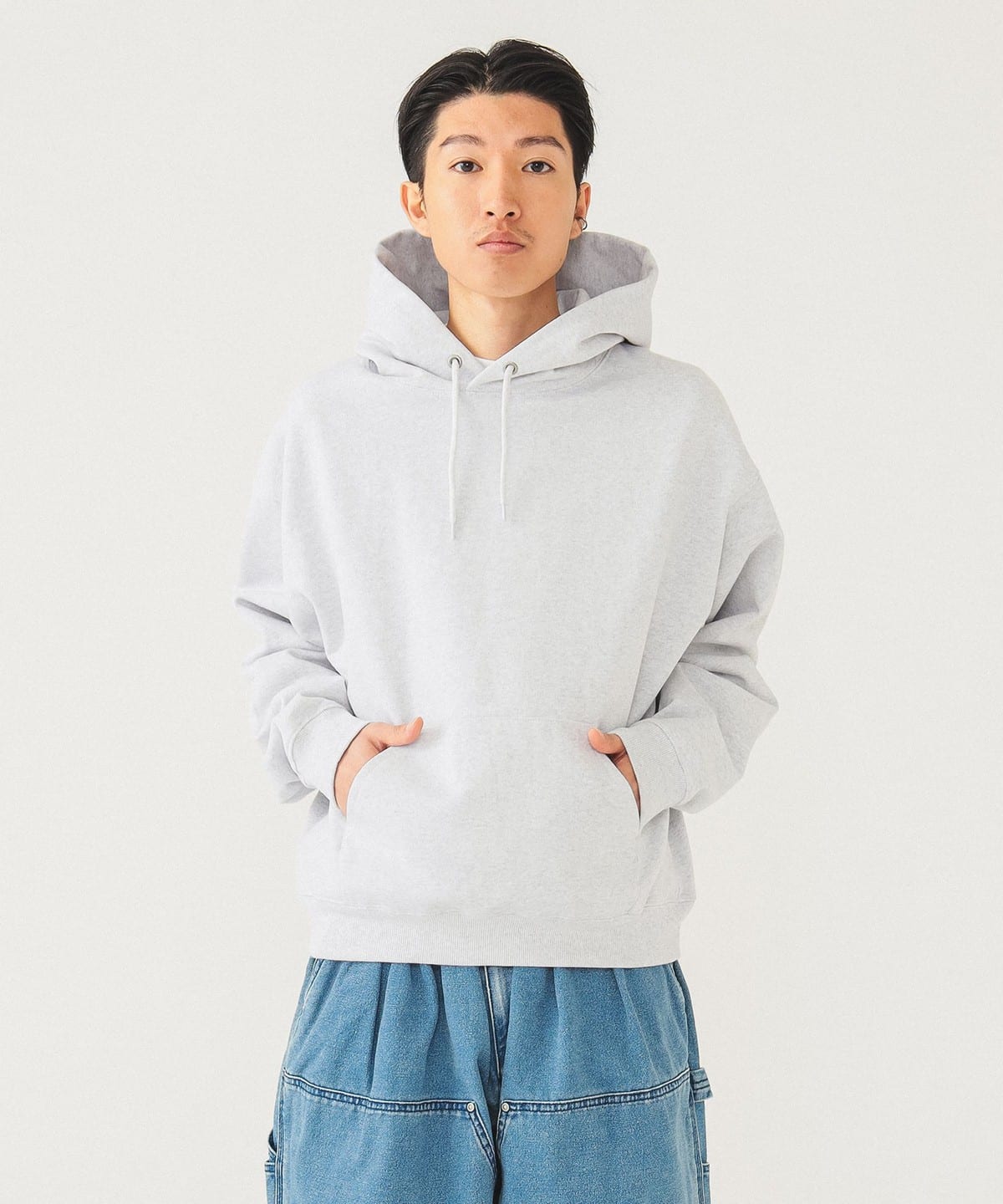 正式的 BEAMS（ビームス）ショートレングス スウェット フーディ トップス