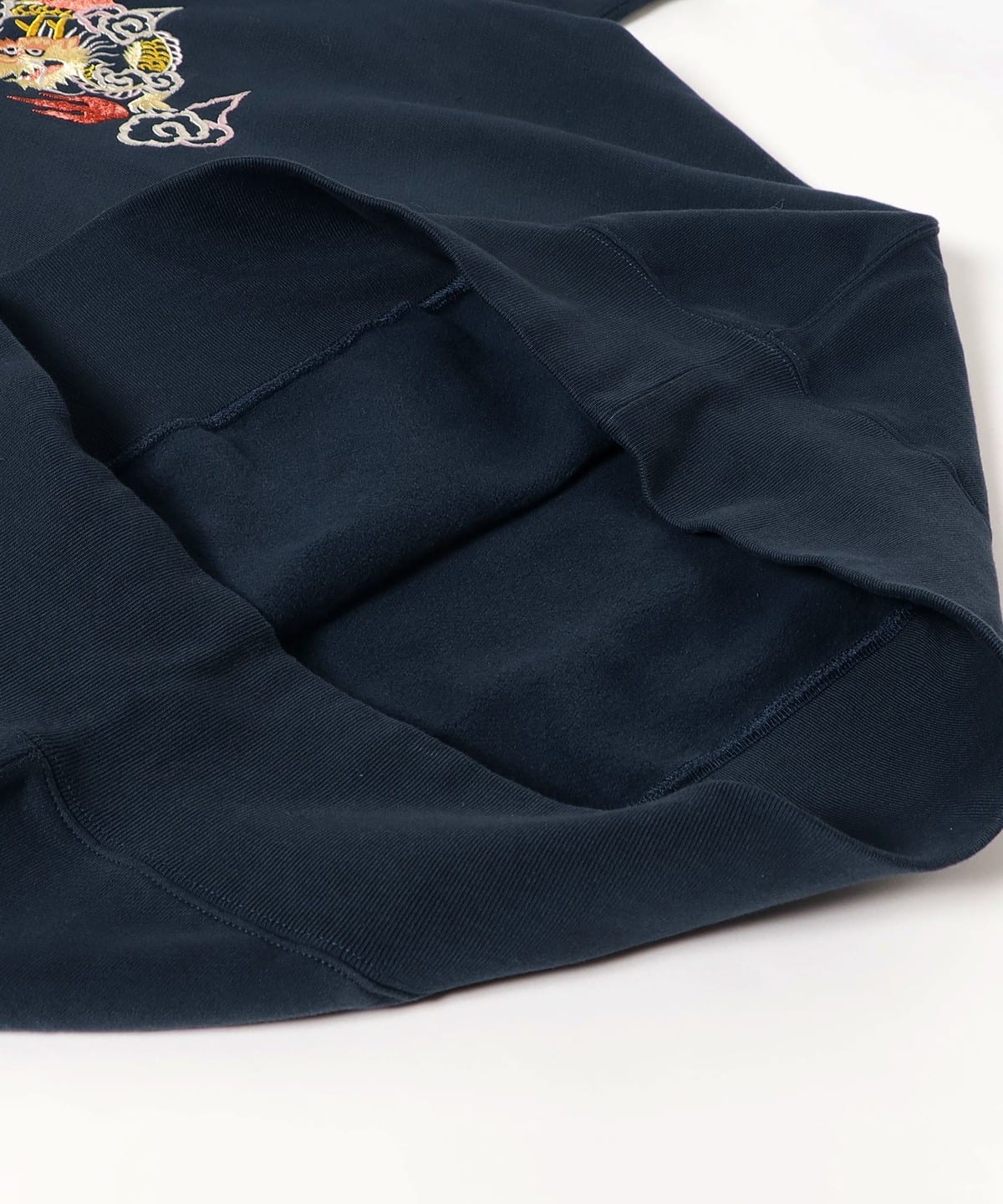 BEAMS（ビームス）【別注】テーラー東洋 / SUKA CREW SWEAT