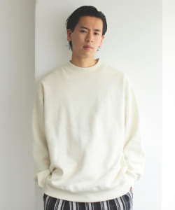 ▲BEAMS / モックネック スウェット