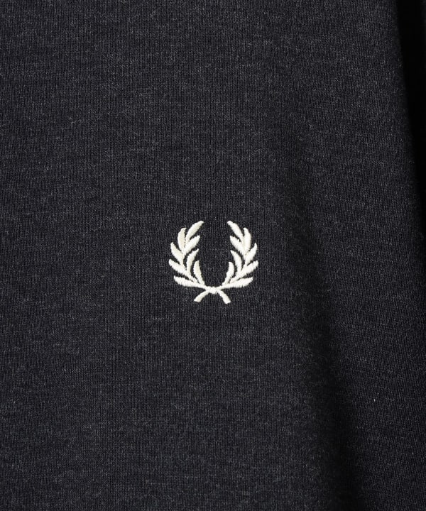 [Special order] FRED PERRY / Embroidered Crew Neck Sweatshirt - A single point of detail adds a touch of elegance to the chest.