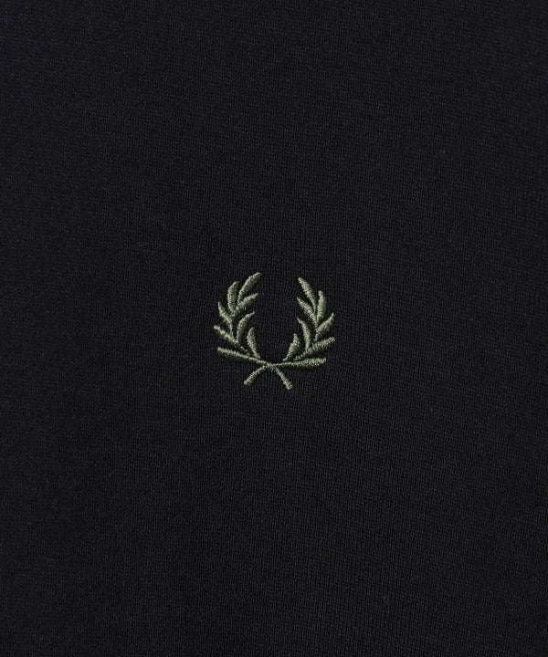 [Special order] FRED PERRY / Embroidered Crew Neck Sweatshirt - A single point of detail adds a touch of elegance to the chest.