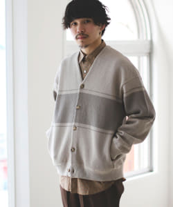 Crepuscule / border V-neck Cardigan