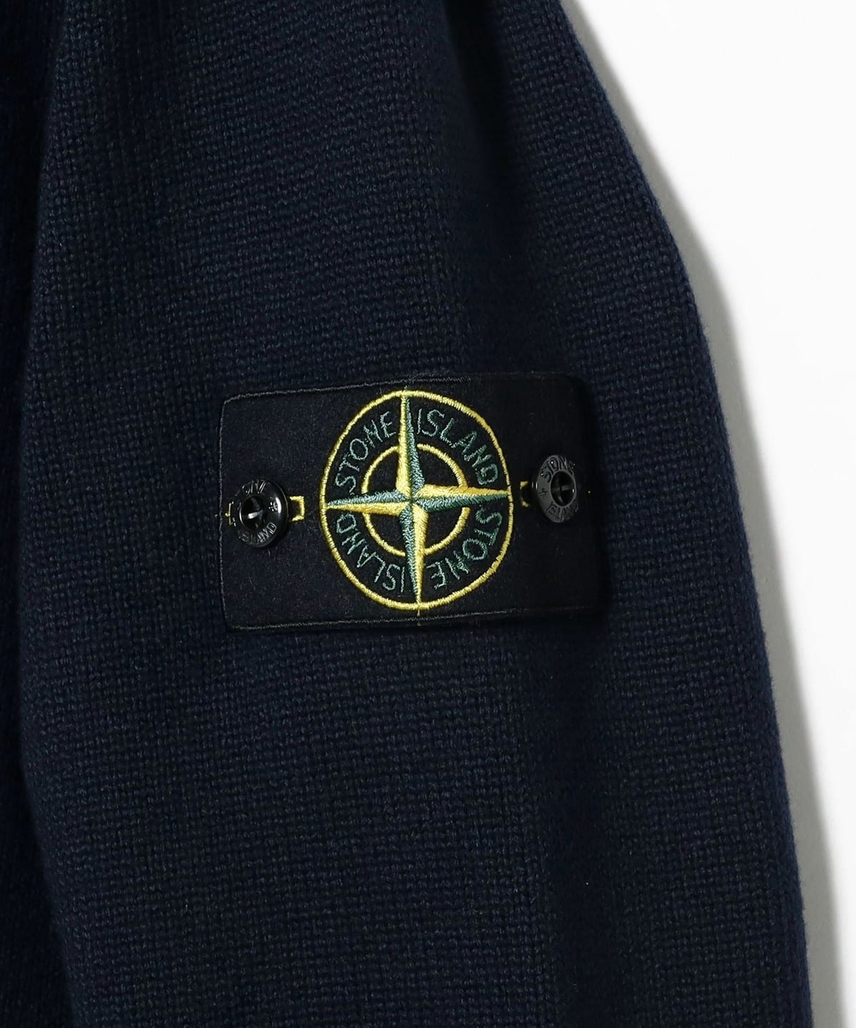 BEAMS（ビームス）STONE ISLAND / 556A2 Cardigan（トップス