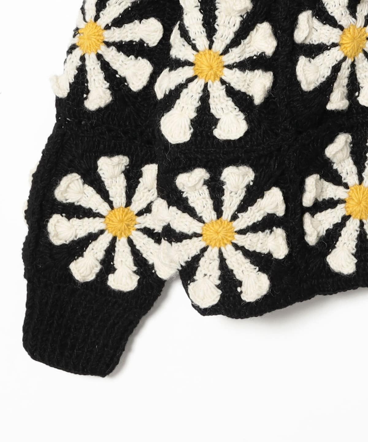 BEAMS（ビームス）MacMahon Knitting Mills / V-Neck Zip