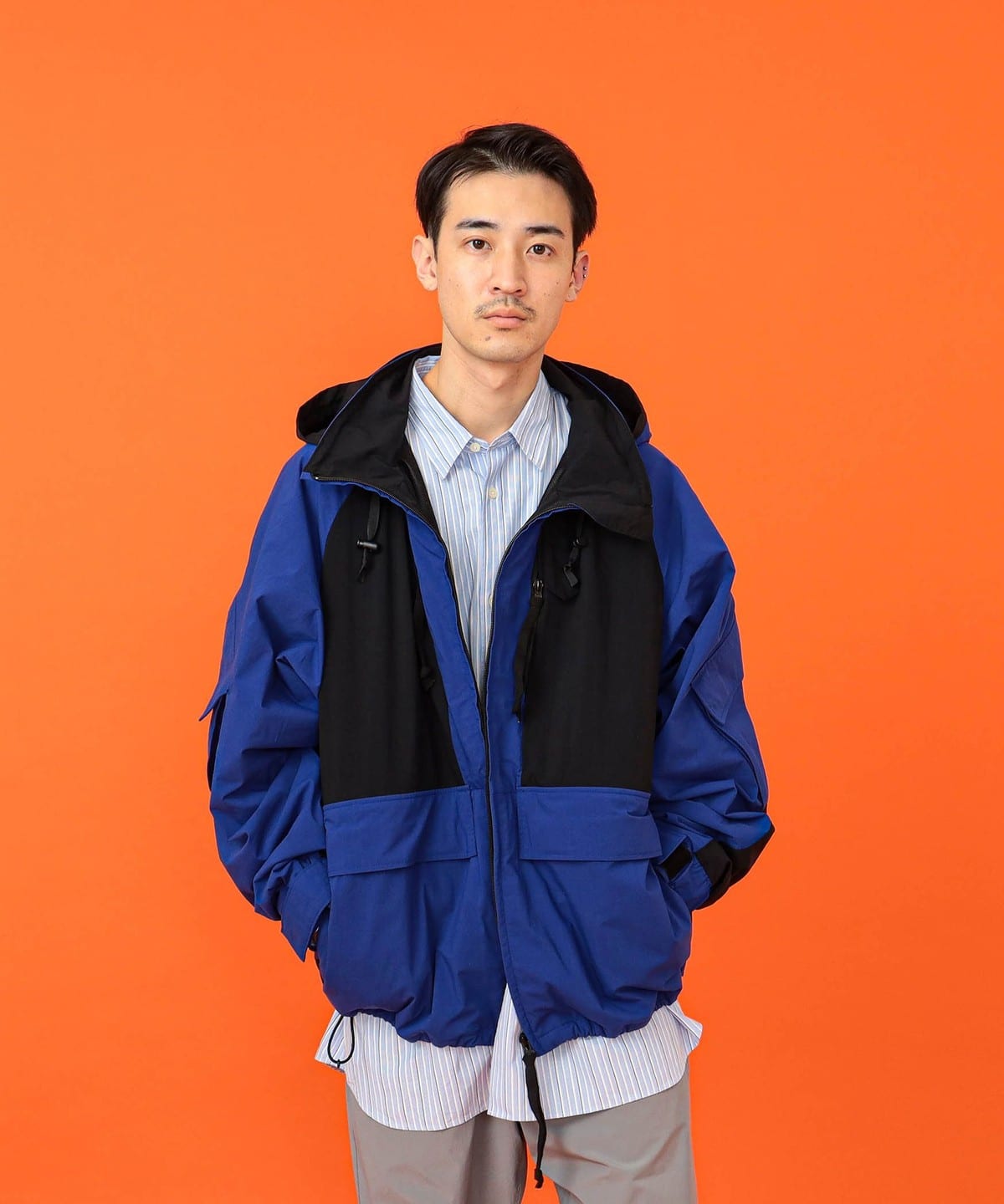 2トーン ナイロン テック ジャケット ブルゾン MEN BLUExBLACK S 2トーン ナイロン テック ジャケット ブルゾン MEN BLUExBLACK S