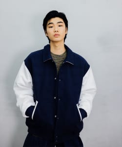 ▲BEAMS / フリース スタジアム コーチジャケット