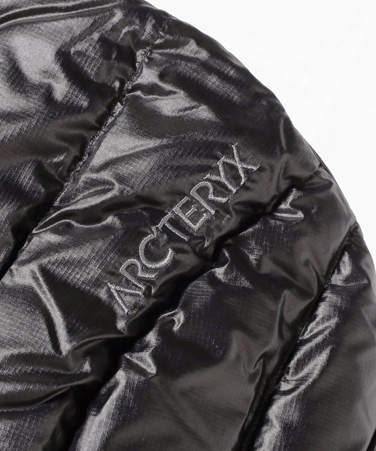 BEAMS（ビームス）ARC'TERYX / セリウム SV フーディ（ブルゾン