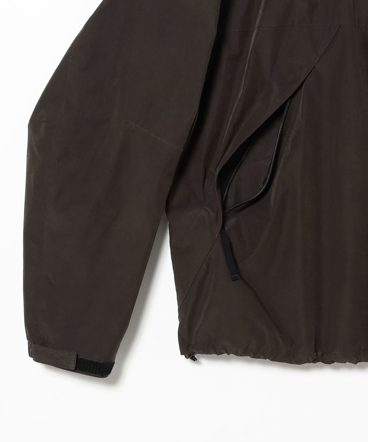BEAMS(ビームス)Essay / SLANT ZIP PARKA(ブルゾン ブルゾン BEAMS(ビームス)Essay / SLANT ZIP PARKA(ブルゾン ブルゾン