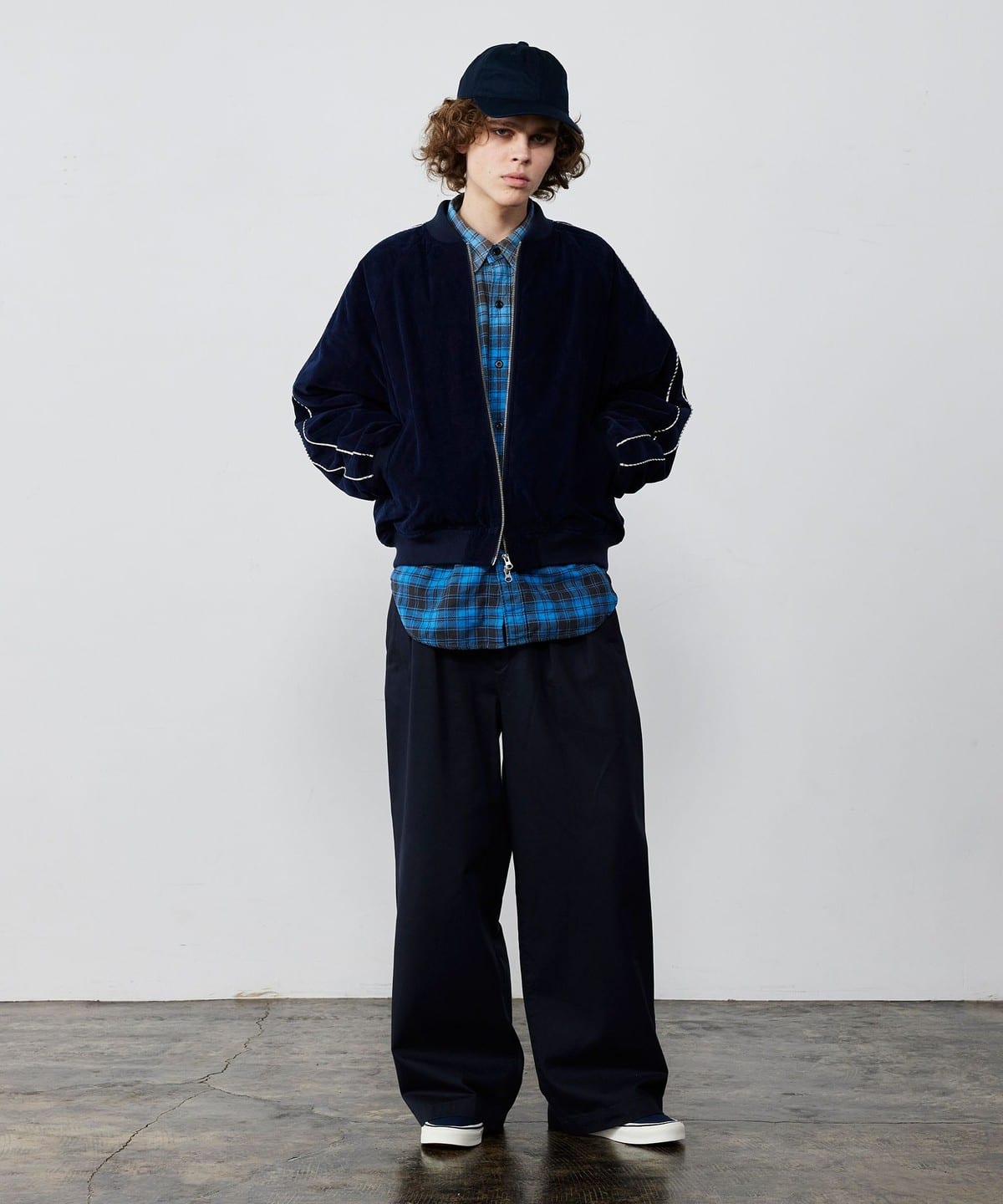 BEAMS（ビームス）リラックスフィット ベロア スカジャン（ブルゾン