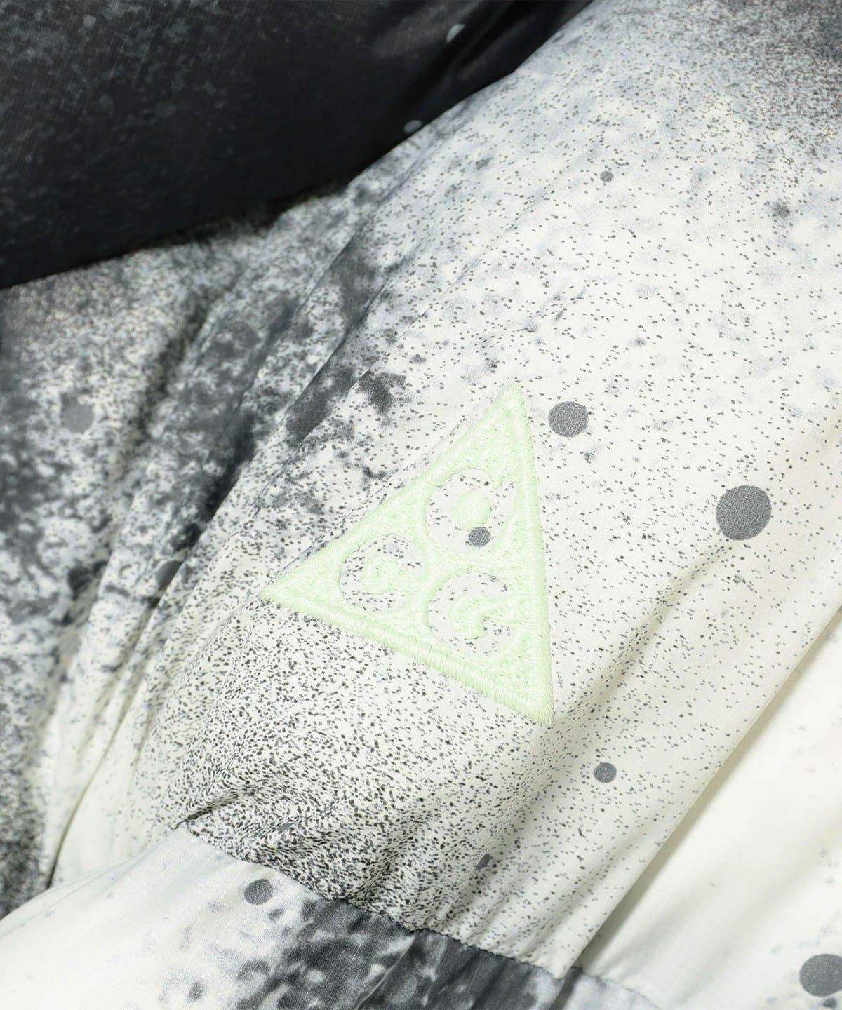 BEAMS（ビームス）NIKE / ACG Lunar Lake（ブルゾン ダウンジャケット 