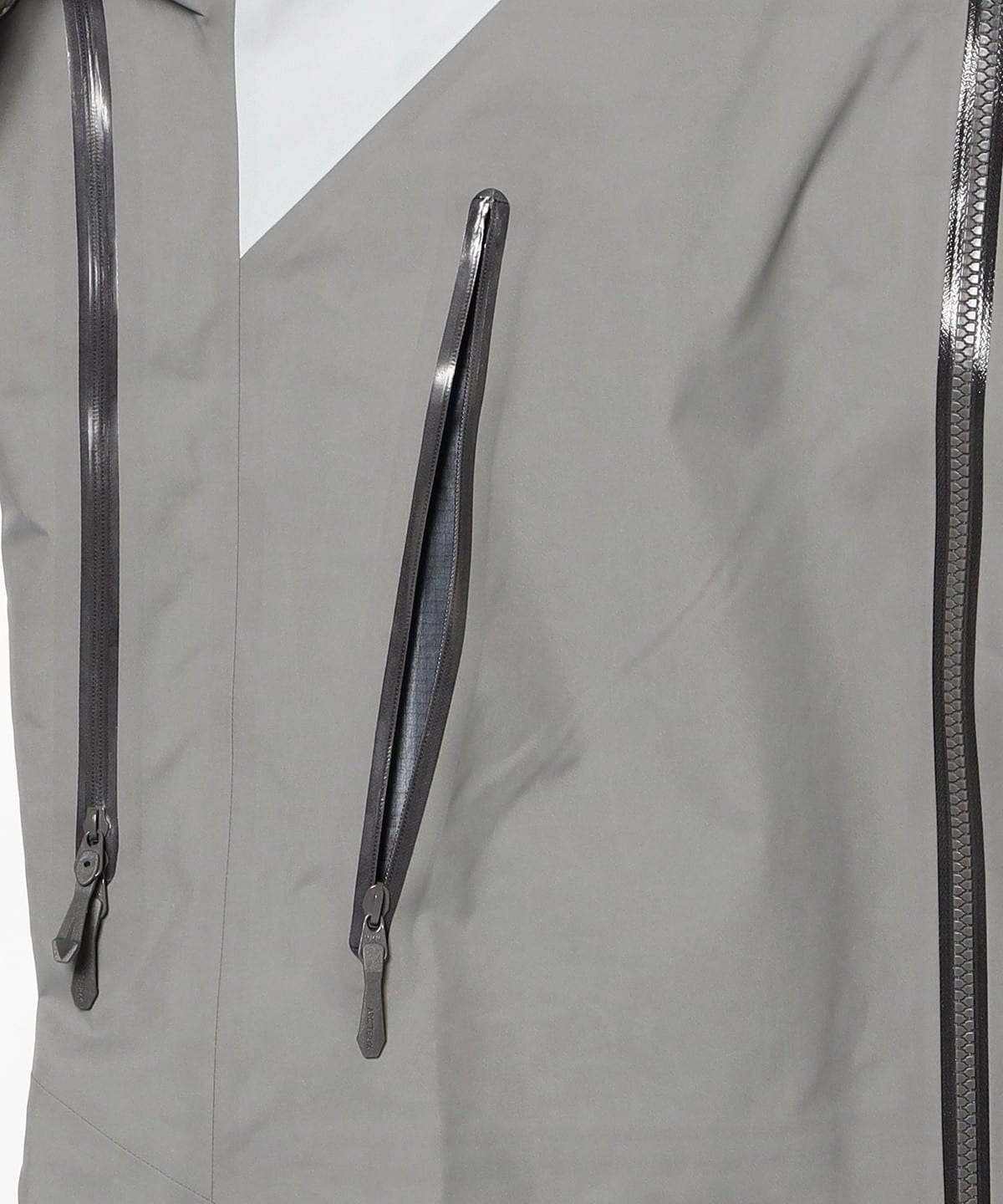 BEAMS（ビームス）ARC’TERYX / Beta AR Jacket（ブルゾン ブルゾン）通販｜BEAMS