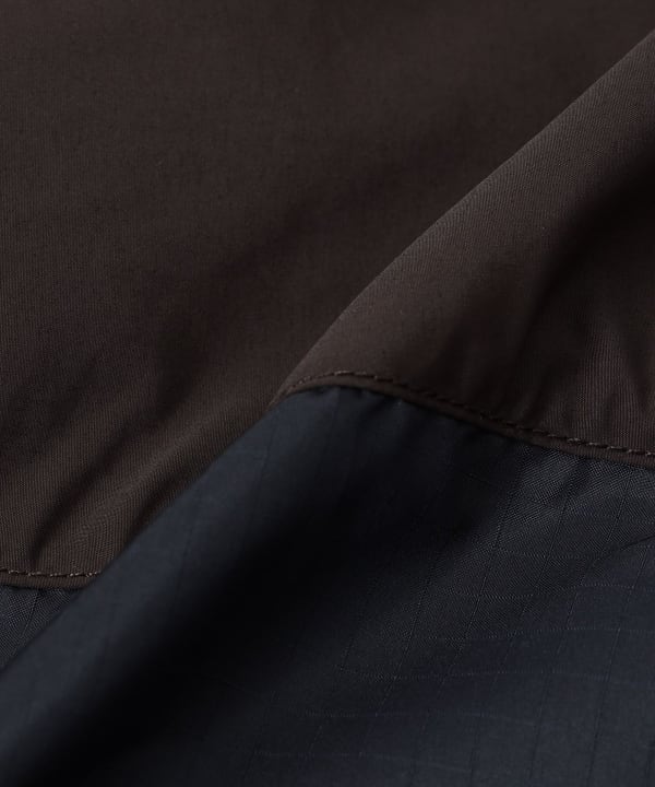 【別注】THE NORTH FACE PURPLE LABEL / マウンテン ウインド パーカ 程よいハリ感と滑らかな手触りを両立した上質な生地を使用