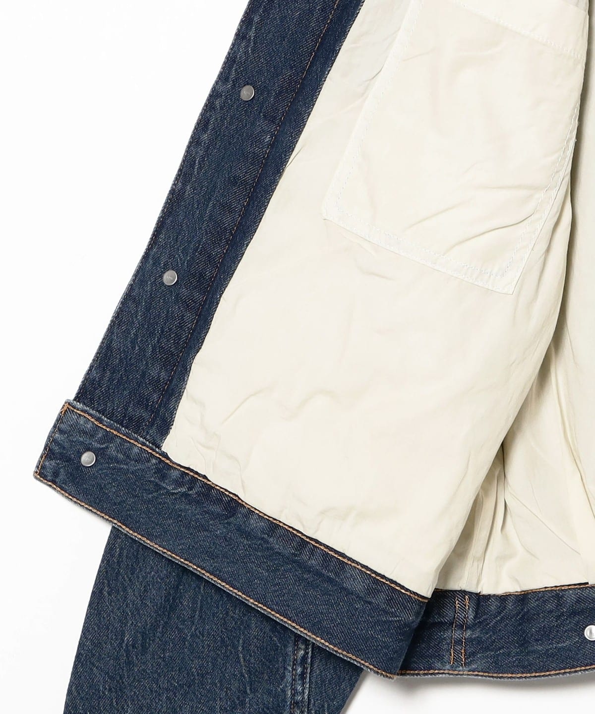 BEAMS（ビームス）LEVI