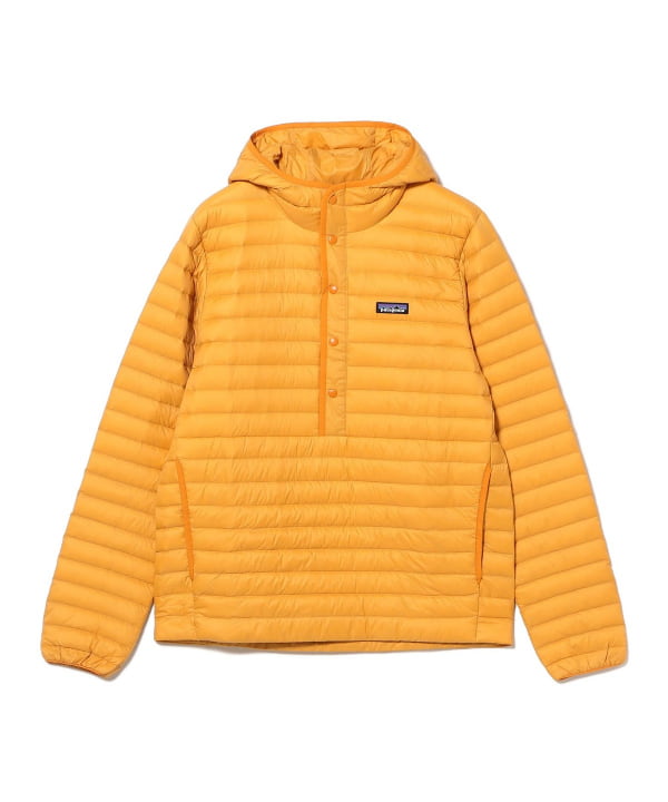 patagonia / 轻便羽绒套头衫，带按扣门襟，方便穿脱。