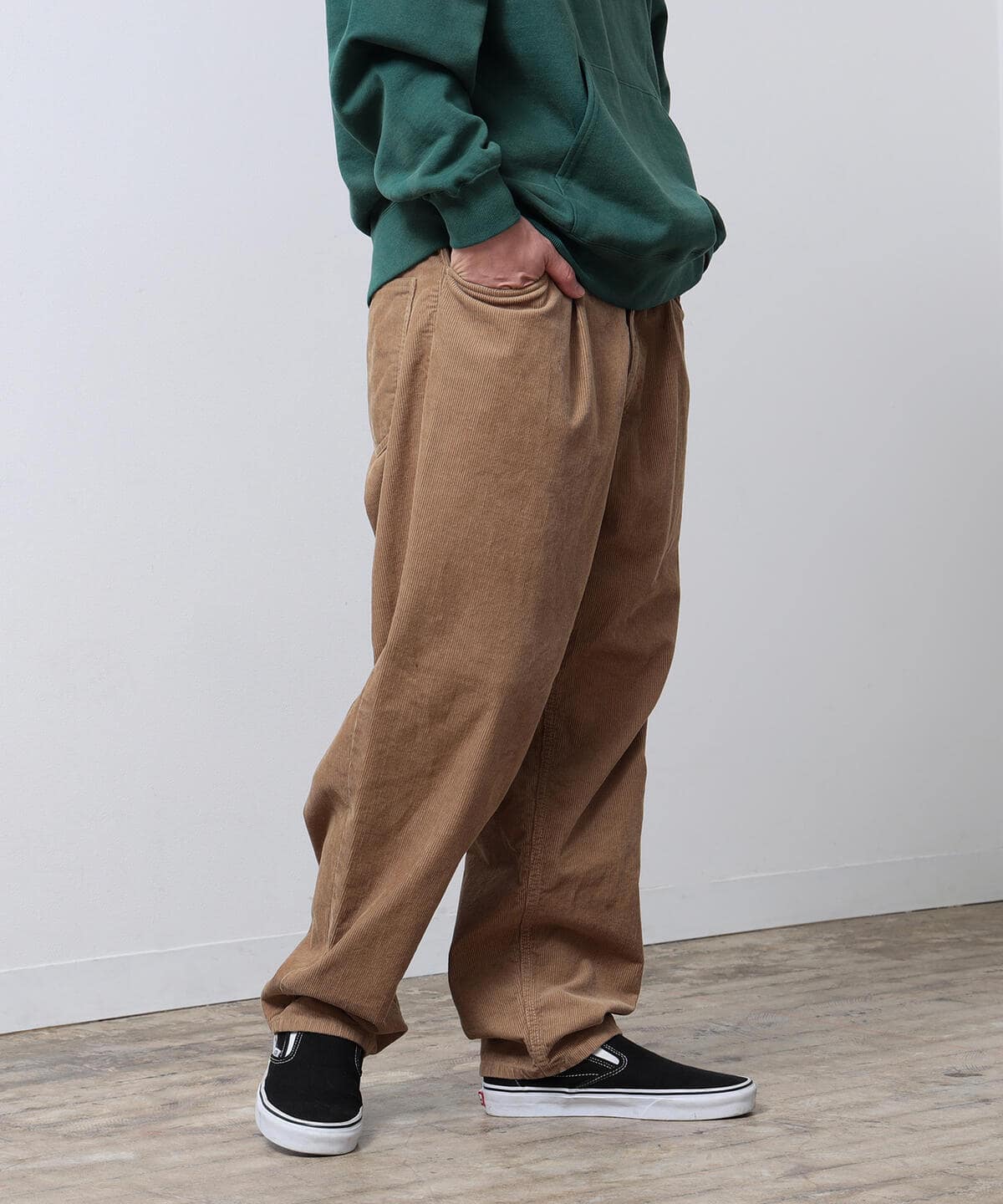 BEAMS [BEAMS] BEAMS / Wide corduroy pants (casual pants) mail 