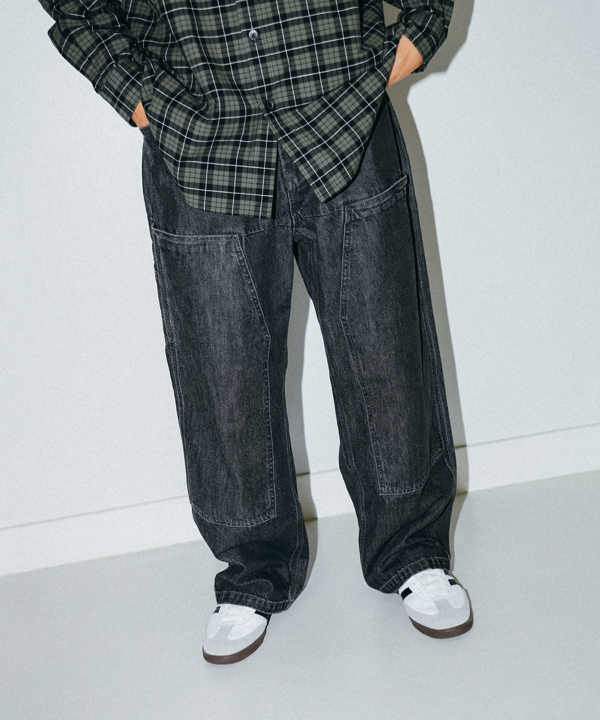 BEAMS（ビームス）【別注】NULL TOKYO / W KNEE DENIM PANTS