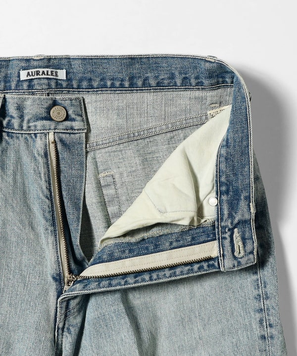 AURALEE / FADED HEAVY DENIM CENTER-PLEATED PANTS