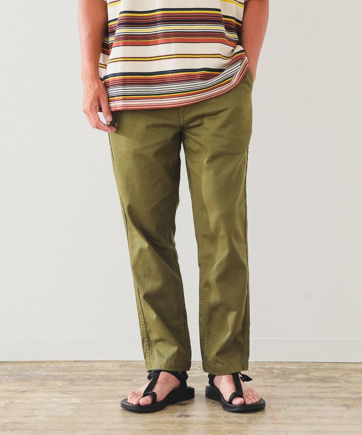 カラー スキーム アンクル チノパンツ パンツ MEN OLIVE S カラー スキーム アンクル チノパンツ パンツ MEN OLIVE S