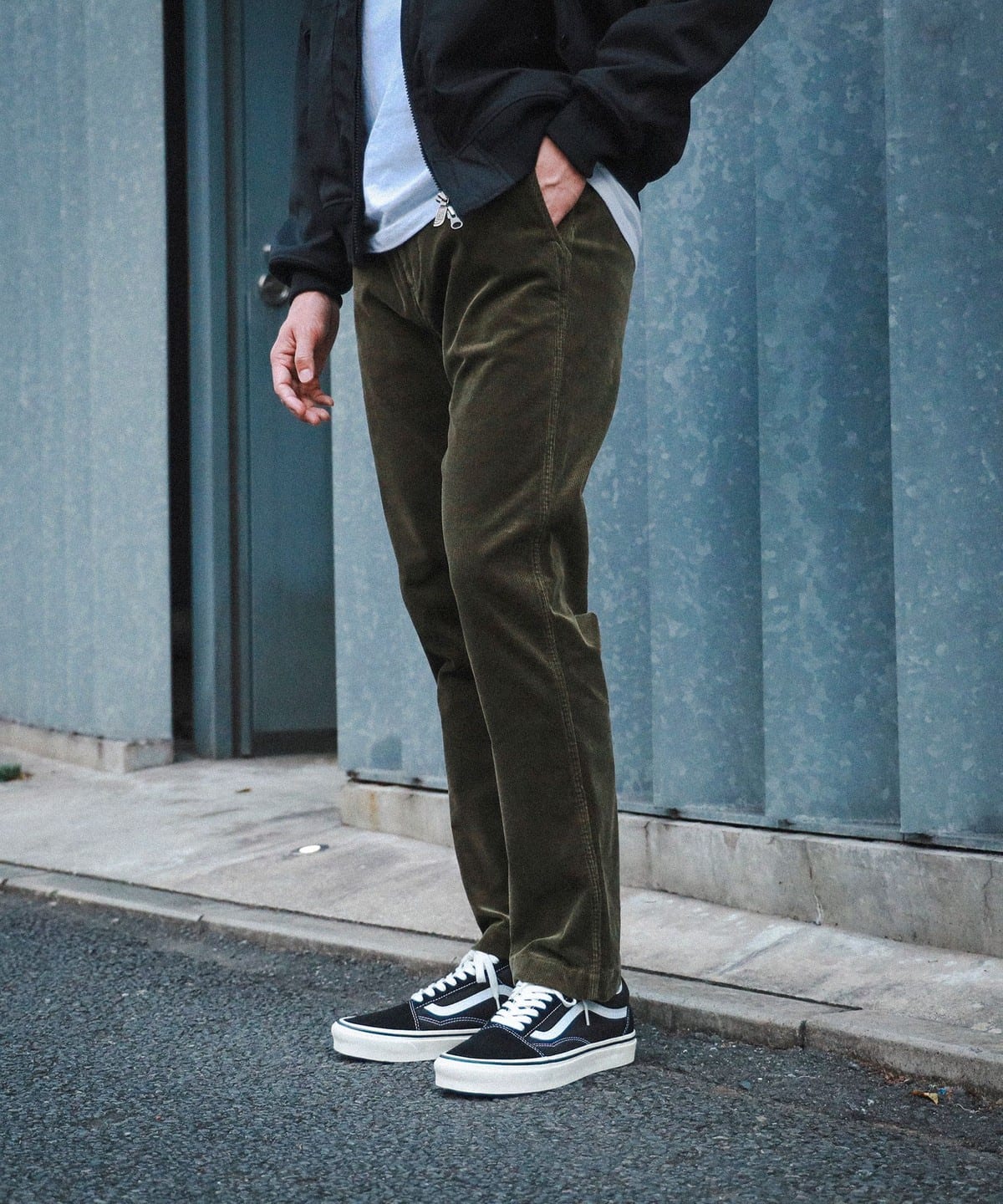 ストレッチ テーパード コーデュロイパンツ パンツ MEN OLIVE S ストレッチ テーパード コーデュロイパンツ パンツ MEN OLIVE S