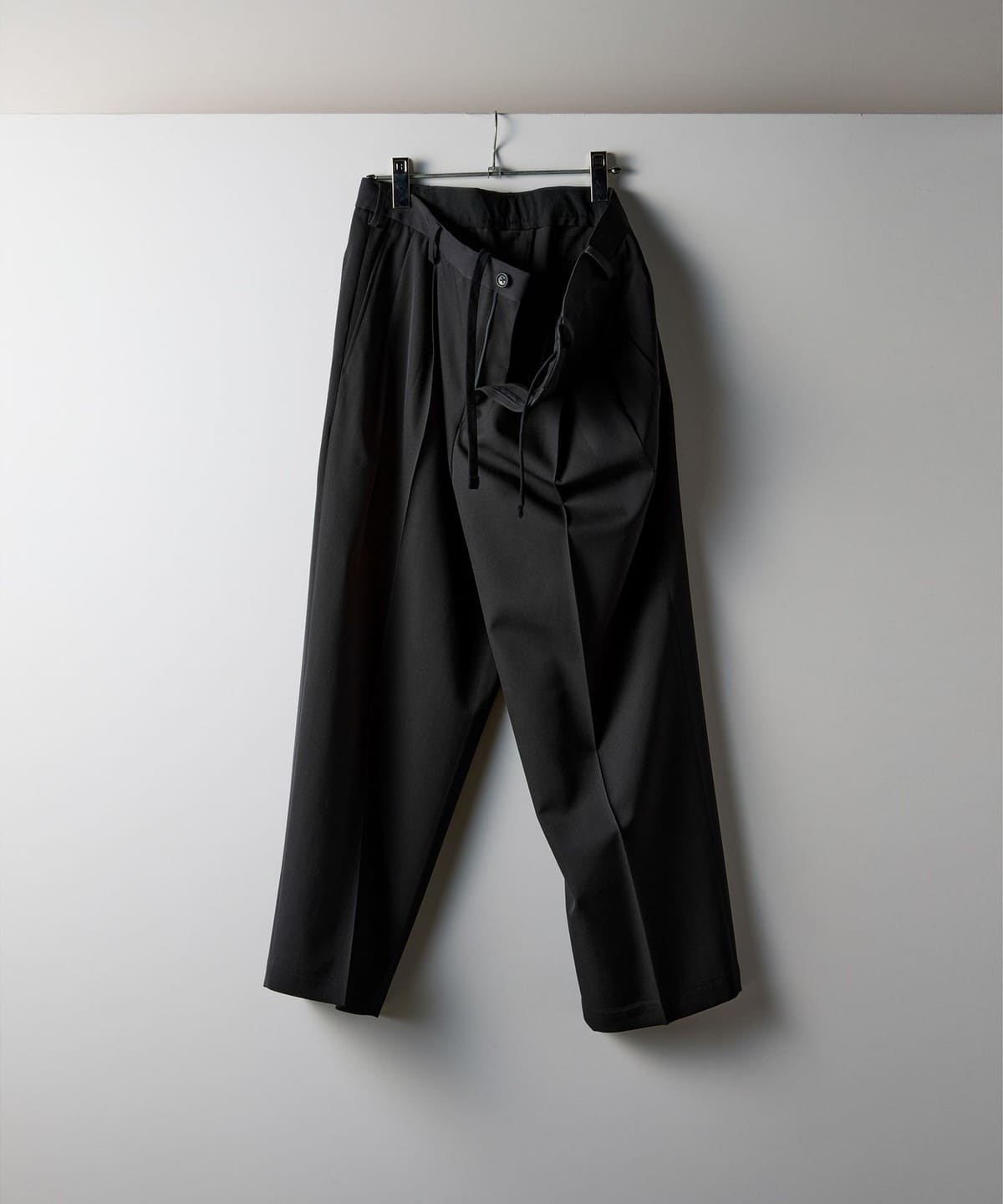 【ショップ限定商品】『the A』 / Wool Gabardine Slacks パンツ MEN SUMIKURO S 【ショップ限定商品】『the A』 / Wool Gabardine Slacks パンツ MEN SUMIKURO S