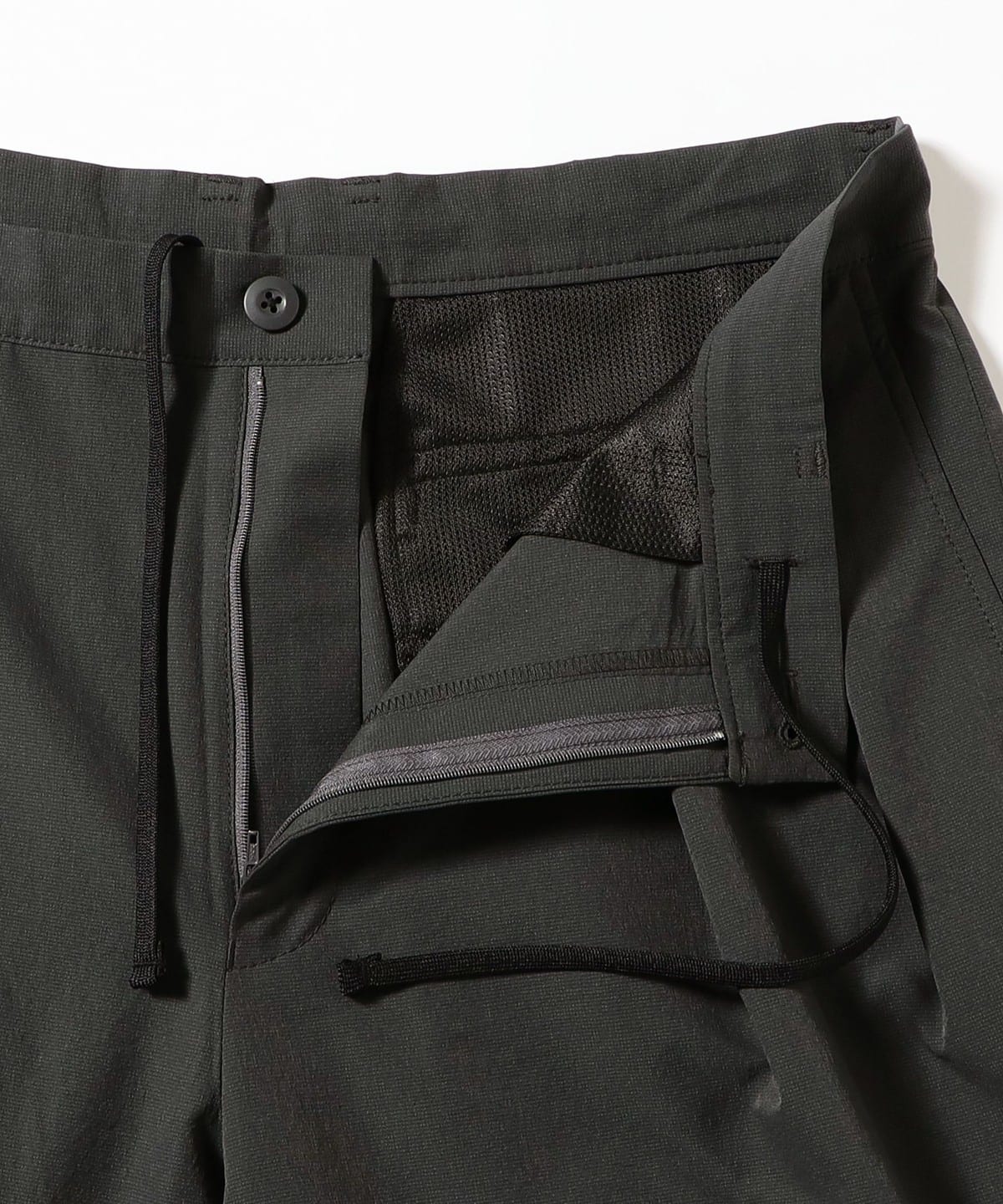 BEAMS 2-pleat slacks [wide tapered fit] (pants slacks) available