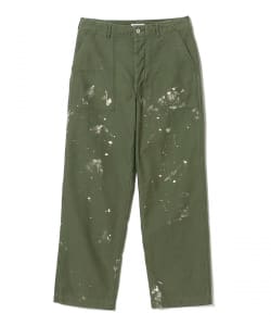 AURALEE / WASHED BAGGY SATIN BLEACHED BAKER PANTS