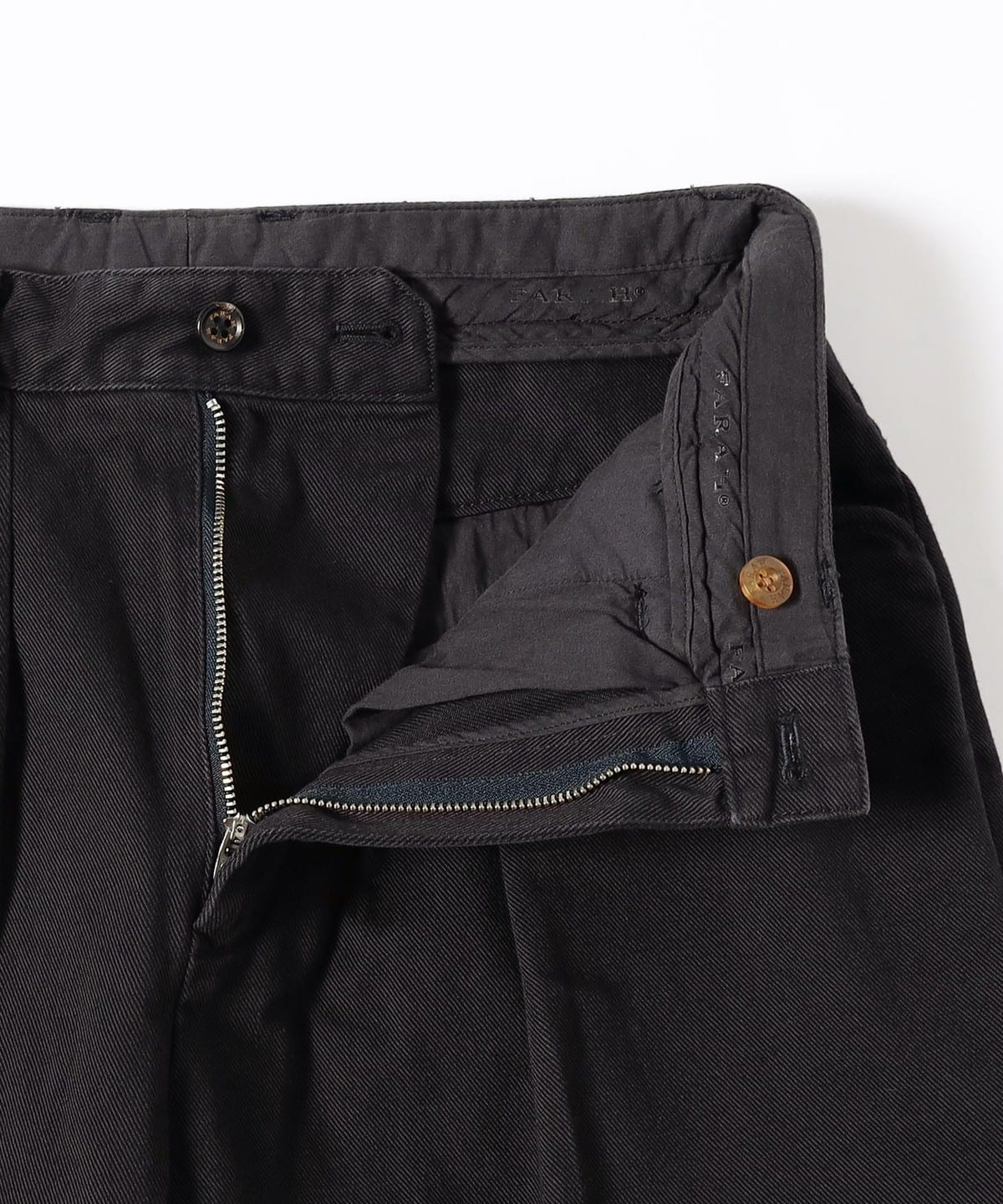 BEAMS（ビームス）FARAH / Two Tuck Wide Tapered Pants（パンツ