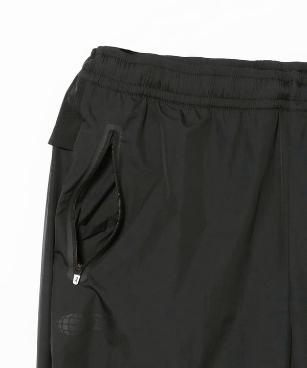 BEAMS（ビームス）【別注】On / Track Pants（パンツ カジュアル