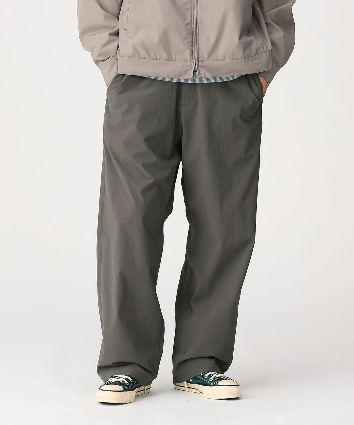 BEAMS（ビームス）【別注】Gramicci / ナイロン スラックス（パンツ