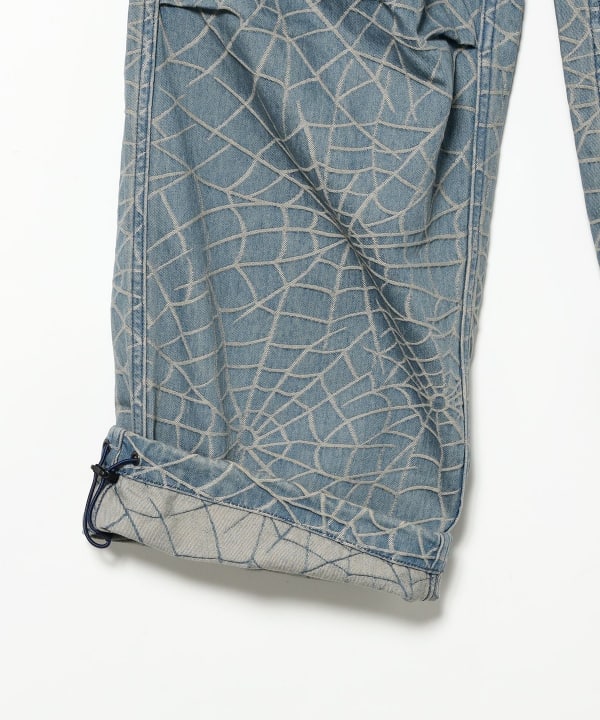 INDIGO JACQUARD "SPIDER"OVER PANTS 裾のコードでシルエットの変化を表現