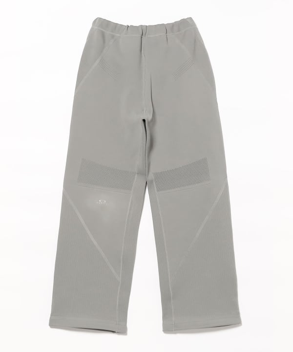 OAKLEY / Latitude Veil Knitted Pant スタイリッシュなバックシルエット