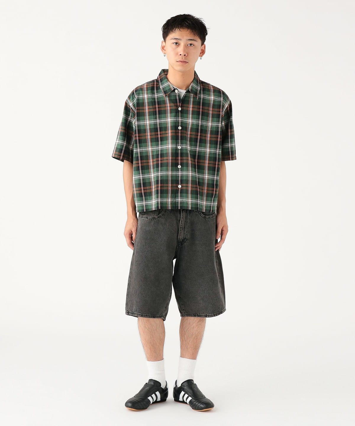 BEAMS ワイドバギーショートパンツ B:MING by BEAMS (B:MING by BEAMS) Baggy denim shorts (pants