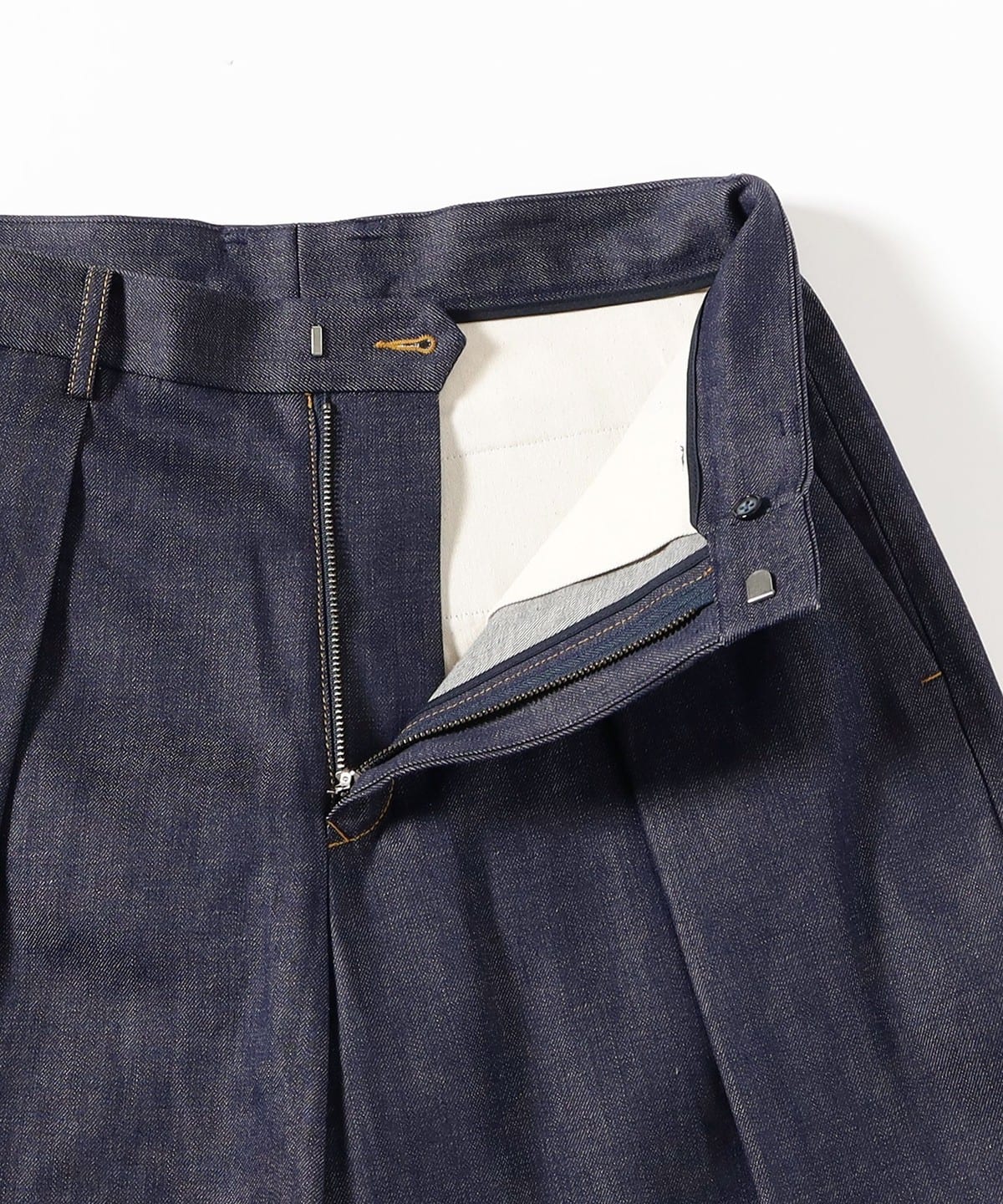 BEAMS（ビームス）FUTURE ARCHIVE / One Tuck Denim Shorts（パンツ