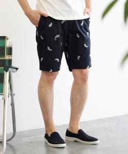 ▲BEAMS / 総柄 エンブロイダリー チノ ショーツ