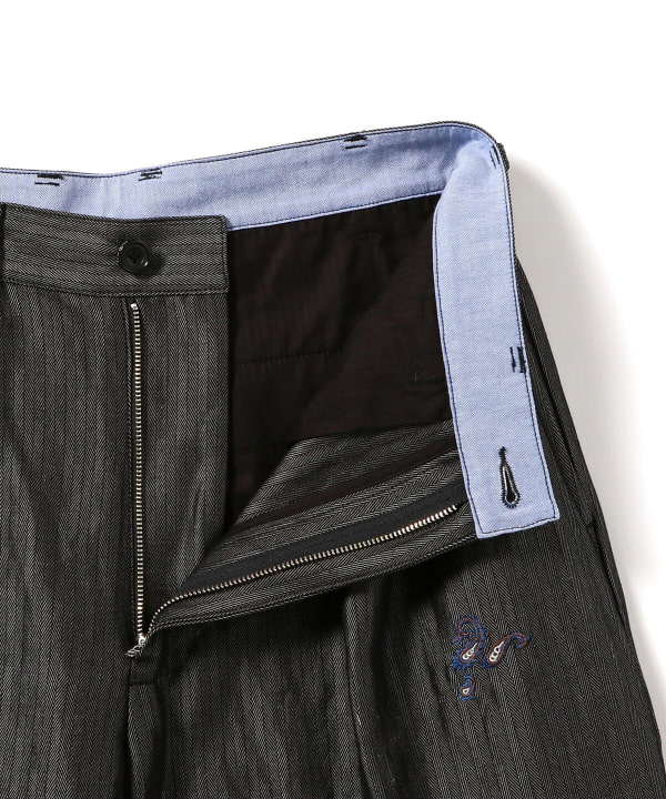 BEAMS PLUS（ビームス プラス）2プリーツ エンボスヘリンボーン