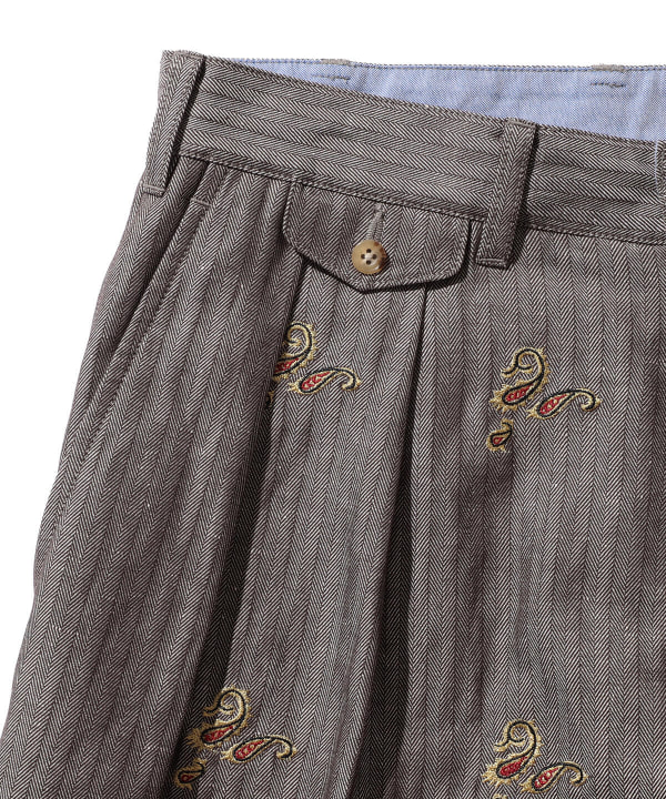 BEAMS 2プリーツ エンボスヘリンボーン ショートパンツ BEAMS PLUS（ビームス プラス）2プリーツ エンボスヘリンボーン