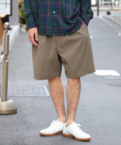 ▲BEAMS / EVALET(R) 2プリーツ ショーツ