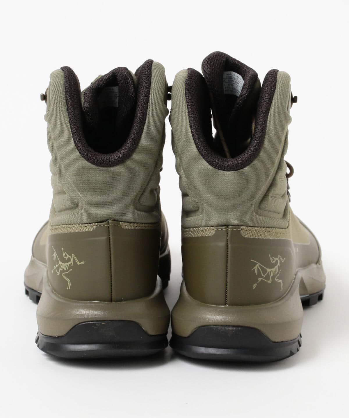 BEAMS（BEAMS）ARC'TERYX / Aerios AR mid GORE-TEX （鞋類 