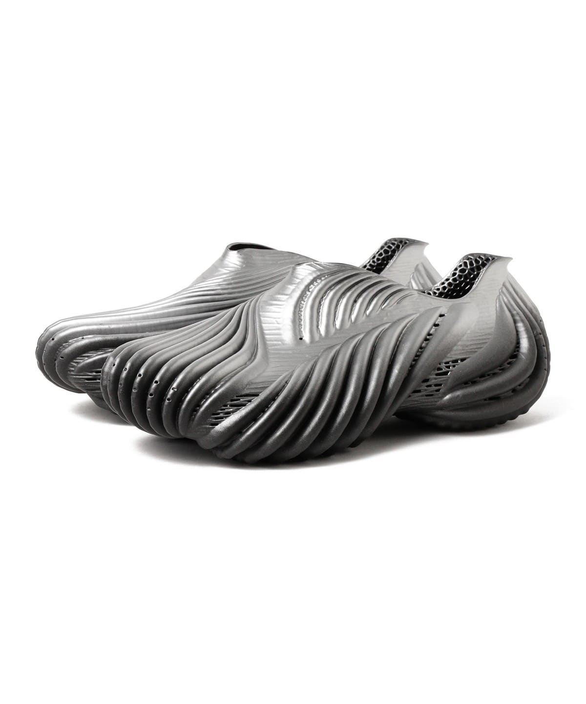 ALIVE FORM / ARMIS LOW シューズ MEN NICKEL GRADIENT 43 ALIVE FORM / ARMIS LOW シューズ MEN NICKEL GRADIENT 43