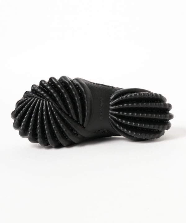 ALIVEFORM ARMIS LOW – A+S